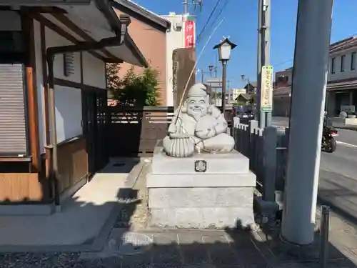 恵美須神社の像