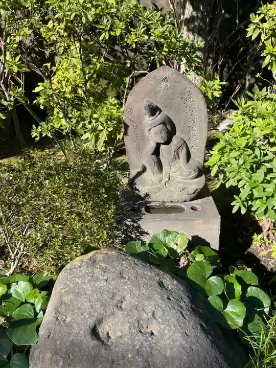 浄正寺の{uncategorized: "未分類", other: "その他", undefined: "問題あり", building: "その他建物", grave: "お墓", sacred_gate: "鳥居", guardian: "狛犬", statue: "像", buddha: "仏像", history: "歴史", nature: "自然", garden: "庭園", animal: "動物", pagoda: "塔", temizu: "手水舎", mountain_gate: "山門・神門", sanctuary: "本殿・本堂", subordinate: "末社・摂社", art: "芸術", scenery: "景色", jizo: "地蔵", ema: "絵馬", goshuin: "御朱印", omikuji: "おみくじ", items: "授与品その他", amulet: "お守り", goshuincho: "御朱印帳", eats: "食事", festival: "お祭り", votive_dance: "神楽", shichigosan: "七五三参", wedding: "結婚式", experience: "体験その他", initially: "初詣", around: "周辺", anti_infection: "感染症対策"}