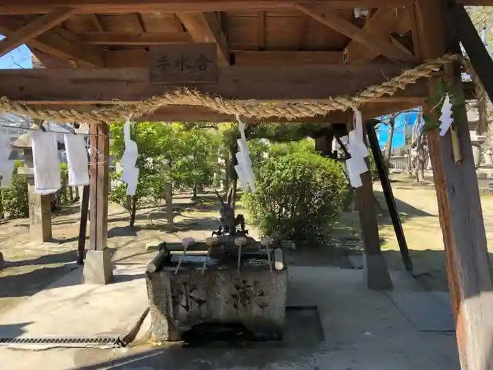 大神神社(花池)の手水舎