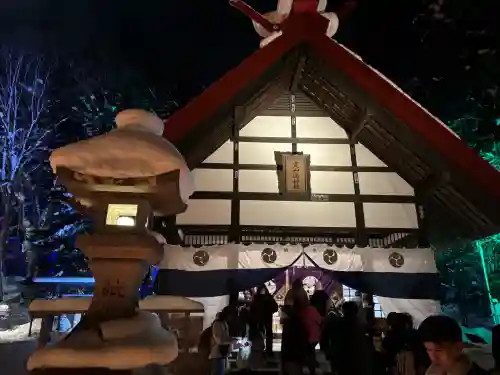 定山渓神社の{uncategorized: "未分類", other: "その他", undefined: "問題あり", building: "その他建物", grave: "お墓", sacred_gate: "鳥居", guardian: "狛犬", statue: "像", buddha: "仏像", history: "歴史", nature: "自然", garden: "庭園", animal: "動物", pagoda: "塔", temizu: "手水舎", mountain_gate: "山門・神門", sanctuary: "本殿・本堂", subordinate: "末社・摂社", art: "芸術", scenery: "景色", jizo: "地蔵", ema: "絵馬", goshuin: "御朱印", omikuji: "おみくじ", items: "授与品その他", amulet: "お守り", goshuincho: "御朱印帳", eats: "食事", festival: "お祭り", votive_dance: "神楽", shichigosan: "七五三参", wedding: "結婚式", experience: "体験その他", initially: "初詣", around: "周辺", anti_infection: "感染症対策"}