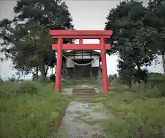 稲荷大明神の鳥居