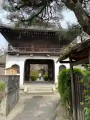 元慶寺の山門