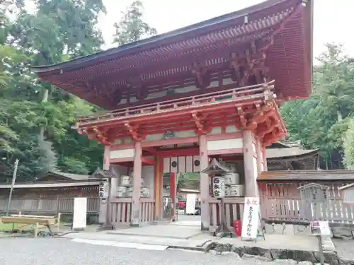 日吉大社の山門