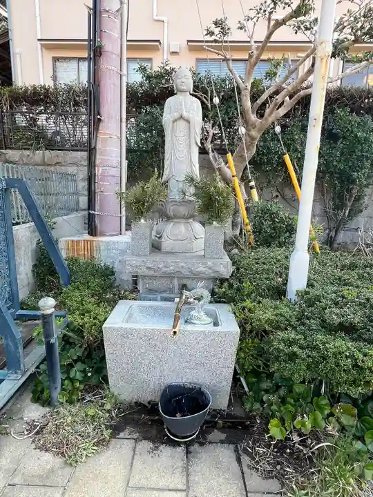 最福寺別院江の島大師の手水舎