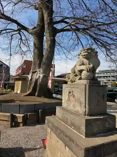 鎮守氷川神社の{uncategorized: "未分類", other: "その他", undefined: "問題あり", building: "その他建物", grave: "お墓", sacred_gate: "鳥居", guardian: "狛犬", statue: "像", buddha: "仏像", history: "歴史", nature: "自然", garden: "庭園", animal: "動物", pagoda: "塔", temizu: "手水舎", mountain_gate: "山門・神門", sanctuary: "本殿・本堂", subordinate: "末社・摂社", art: "芸術", scenery: "景色", jizo: "地蔵", ema: "絵馬", goshuin: "御朱印", omikuji: "おみくじ", items: "授与品その他", amulet: "お守り", goshuincho: "御朱印帳", eats: "食事", festival: "お祭り", votive_dance: "神楽", shichigosan: "七五三参", wedding: "結婚式", experience: "体験その他", initially: "初詣", around: "周辺", anti_infection: "感染症対策"}