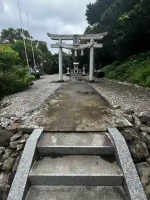 尖閣神社の{uncategorized: "未分類", other: "その他", undefined: "問題あり", building: "その他建物", grave: "お墓", sacred_gate: "鳥居", guardian: "狛犬", statue: "像", buddha: "仏像", history: "歴史", nature: "自然", garden: "庭園", animal: "動物", pagoda: "塔", temizu: "手水舎", mountain_gate: "山門・神門", sanctuary: "本殿・本堂", subordinate: "末社・摂社", art: "芸術", scenery: "景色", jizo: "地蔵", ema: "絵馬", goshuin: "御朱印", omikuji: "おみくじ", items: "授与品その他", amulet: "お守り", goshuincho: "御朱印帳", eats: "食事", festival: "お祭り", votive_dance: "神楽", shichigosan: "七五三参", wedding: "結婚式", experience: "体験その他", initially: "初詣", around: "周辺", anti_infection: "感染症対策"}