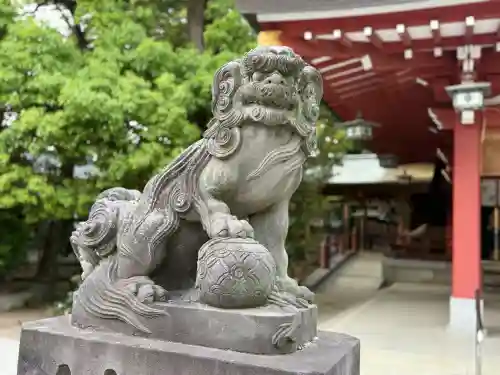 越ヶ谷久伊豆神社の{uncategorized: "未分類", other: "その他", undefined: "問題あり", building: "その他建物", grave: "お墓", sacred_gate: "鳥居", guardian: "狛犬", statue: "像", buddha: "仏像", history: "歴史", nature: "自然", garden: "庭園", animal: "動物", pagoda: "塔", temizu: "手水舎", mountain_gate: "山門・神門", sanctuary: "本殿・本堂", subordinate: "末社・摂社", art: "芸術", scenery: "景色", jizo: "地蔵", ema: "絵馬", goshuin: "御朱印", omikuji: "おみくじ", items: "授与品その他", amulet: "お守り", goshuincho: "御朱印帳", eats: "食事", festival: "お祭り", votive_dance: "神楽", shichigosan: "七五三参", wedding: "結婚式", experience: "体験その他", initially: "初詣", around: "周辺", anti_infection: "感染症対策"}