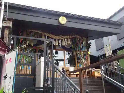 菊名神社の本殿・本堂