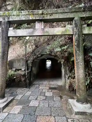 銭洗弁財天宇賀福神社(神奈川県)