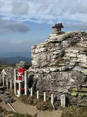 劔山本宮宝蔵石神社(徳島県)