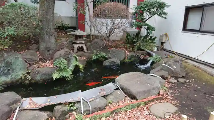 雪ケ谷八幡神社の庭園