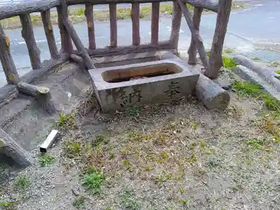 多賀社（草木多賀社）の手水舎