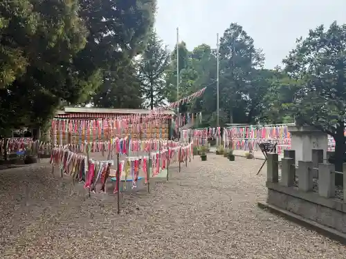 東海市熊野神社の{uncategorized: "未分類", other: "その他", undefined: "問題あり", building: "その他建物", grave: "お墓", sacred_gate: "鳥居", guardian: "狛犬", statue: "像", buddha: "仏像", history: "歴史", nature: "自然", garden: "庭園", animal: "動物", pagoda: "塔", temizu: "手水舎", mountain_gate: "山門・神門", sanctuary: "本殿・本堂", subordinate: "末社・摂社", art: "芸術", scenery: "景色", jizo: "地蔵", ema: "絵馬", goshuin: "御朱印", omikuji: "おみくじ", items: "授与品その他", amulet: "お守り", goshuincho: "御朱印帳", eats: "食事", festival: "お祭り", votive_dance: "神楽", shichigosan: "七五三参", wedding: "結婚式", experience: "体験その他", initially: "初詣", around: "周辺", anti_infection: "感染症対策"}