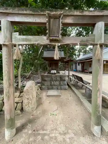 日野神社の末社