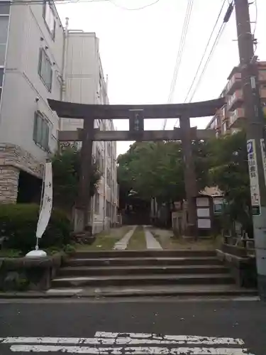 子神社の鳥居