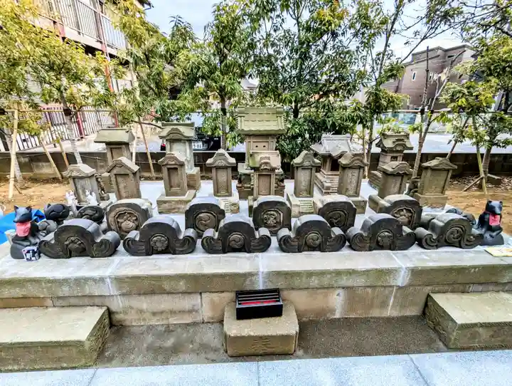 検見川神社の末社・摂社