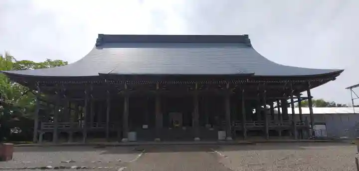 勝興寺の本殿・本堂