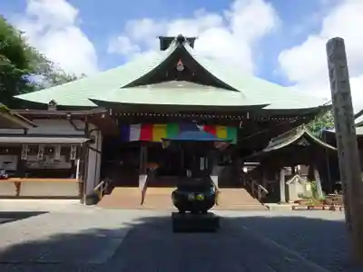 弘明寺の本殿・本堂