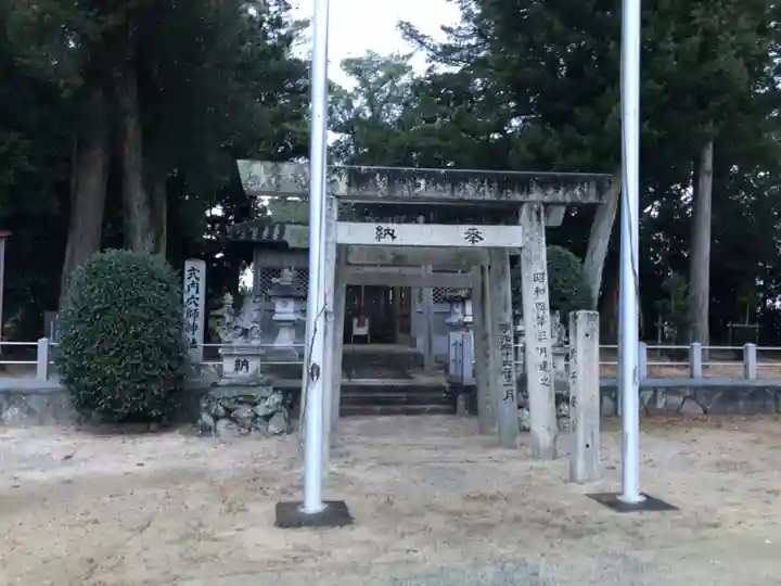 穴師神社の鳥居
