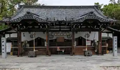 桑名宗社（春日神社）の{uncategorized: "未分類", other: "その他", undefined: "問題あり", building: "その他建物", grave: "お墓", sacred_gate: "鳥居", guardian: "狛犬", statue: "像", buddha: "仏像", history: "歴史", nature: "自然", garden: "庭園", animal: "動物", pagoda: "塔", temizu: "手水舎", mountain_gate: "山門・神門", sanctuary: "本殿・本堂", subordinate: "末社・摂社", art: "芸術", scenery: "景色", jizo: "地蔵", ema: "絵馬", goshuin: "御朱印", omikuji: "おみくじ", items: "授与品その他", amulet: "お守り", goshuincho: "御朱印帳", eats: "食事", festival: "お祭り", votive_dance: "神楽", shichigosan: "七五三参", wedding: "結婚式", experience: "体験その他", initially: "初詣", around: "周辺", anti_infection: "感染症対策"}