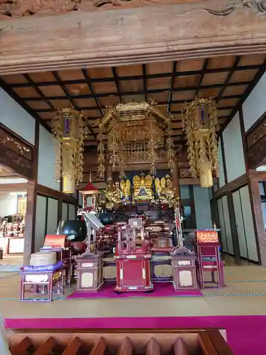 本勝寺の本殿・本堂