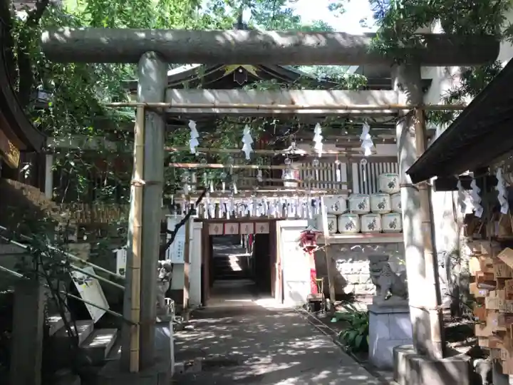 子安神社の鳥居