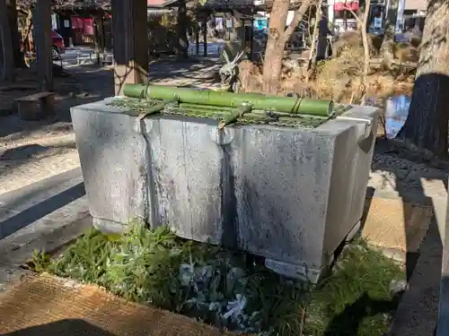 諏訪大社下社秋宮の手水舎