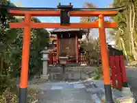 稲荷神社の{uncategorized: "未分類", other: "その他", undefined: "問題あり", building: "その他建物", grave: "お墓", sacred_gate: "鳥居", guardian: "狛犬", statue: "像", buddha: "仏像", history: "歴史", nature: "自然", garden: "庭園", animal: "動物", pagoda: "塔", temizu: "手水舎", mountain_gate: "山門・神門", sanctuary: "本殿・本堂", subordinate: "末社・摂社", art: "芸術", scenery: "景色", jizo: "地蔵", ema: "絵馬", goshuin: "御朱印", omikuji: "おみくじ", items: "授与品その他", amulet: "お守り", goshuincho: "御朱印帳", eats: "食事", festival: "お祭り", votive_dance: "神楽", shichigosan: "七五三参", wedding: "結婚式", experience: "体験その他", initially: "初詣", around: "周辺", anti_infection: "感染症対策"}