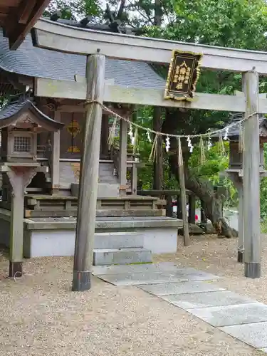 鳥屋神社の末社