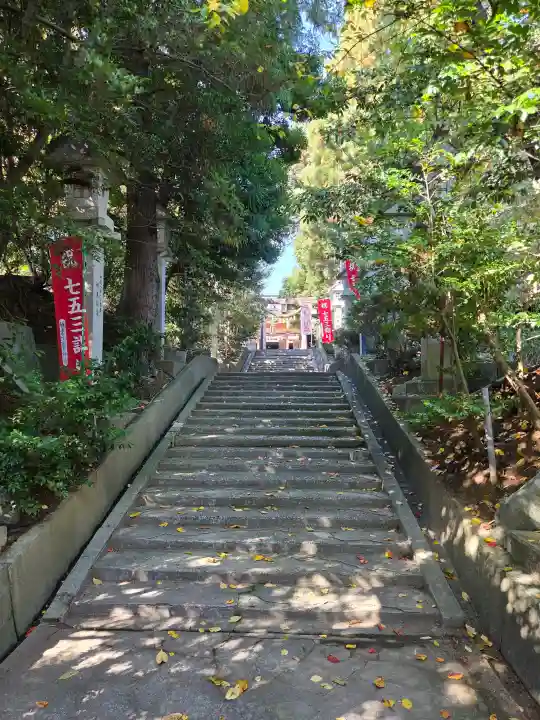 姉倉比賣神社の{uncategorized: "未分類", other: "その他", undefined: "問題あり", building: "その他建物", grave: "お墓", sacred_gate: "鳥居", guardian: "狛犬", statue: "像", buddha: "仏像", history: "歴史", nature: "自然", garden: "庭園", animal: "動物", pagoda: "塔", temizu: "手水舎", mountain_gate: "山門・神門", sanctuary: "本殿・本堂", subordinate: "末社・摂社", art: "芸術", scenery: "景色", jizo: "地蔵", ema: "絵馬", goshuin: "御朱印", omikuji: "おみくじ", items: "授与品その他", amulet: "お守り", goshuincho: "御朱印帳", eats: "食事", festival: "お祭り", votive_dance: "神楽", shichigosan: "七五三参", wedding: "結婚式", experience: "体験その他", initially: "初詣", around: "周辺", anti_infection: "感染症対策"}