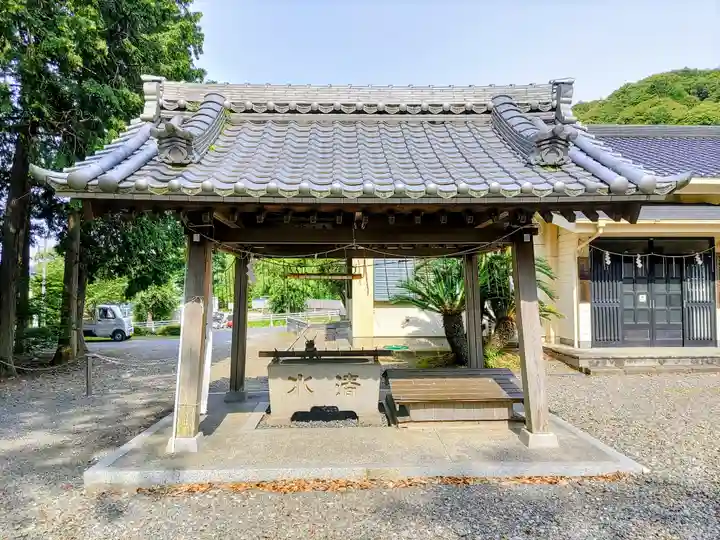 深溝神社の手水舎