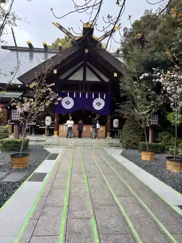 東京大神宮の{uncategorized: "未分類", other: "その他", undefined: "問題あり", building: "その他建物", grave: "お墓", sacred_gate: "鳥居", guardian: "狛犬", statue: "像", buddha: "仏像", history: "歴史", nature: "自然", garden: "庭園", animal: "動物", pagoda: "塔", temizu: "手水舎", mountain_gate: "山門・神門", sanctuary: "本殿・本堂", subordinate: "末社・摂社", art: "芸術", scenery: "景色", jizo: "地蔵", ema: "絵馬", goshuin: "御朱印", omikuji: "おみくじ", items: "授与品その他", amulet: "お守り", goshuincho: "御朱印帳", eats: "食事", festival: "お祭り", votive_dance: "神楽", shichigosan: "七五三参", wedding: "結婚式", experience: "体験その他", initially: "初詣", around: "周辺", anti_infection: "感染症対策"}