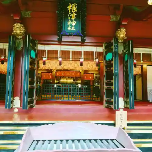 根津神社の本殿・本堂