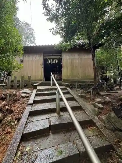 松尾神社の本殿