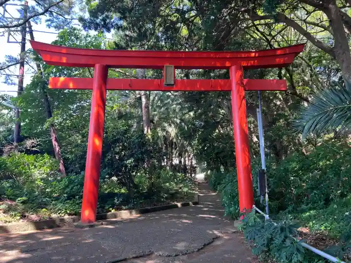 諸口神社の{uncategorized: "未分類", other: "その他", undefined: "問題あり", building: "その他建物", grave: "お墓", sacred_gate: "鳥居", guardian: "狛犬", statue: "像", buddha: "仏像", history: "歴史", nature: "自然", garden: "庭園", animal: "動物", pagoda: "塔", temizu: "手水舎", mountain_gate: "山門・神門", sanctuary: "本殿・本堂", subordinate: "末社・摂社", art: "芸術", scenery: "景色", jizo: "地蔵", ema: "絵馬", goshuin: "御朱印", omikuji: "おみくじ", items: "授与品その他", amulet: "お守り", goshuincho: "御朱印帳", eats: "食事", festival: "お祭り", votive_dance: "神楽", shichigosan: "七五三参", wedding: "結婚式", experience: "体験その他", initially: "初詣", around: "周辺", anti_infection: "感染症対策"}