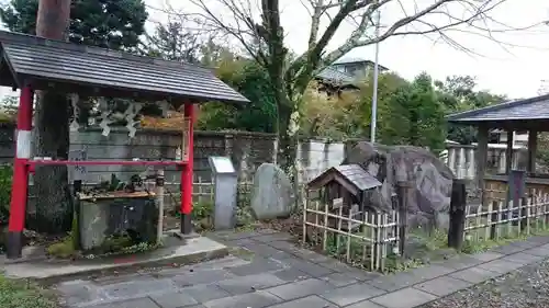 正一位稲荷神社の手水舎