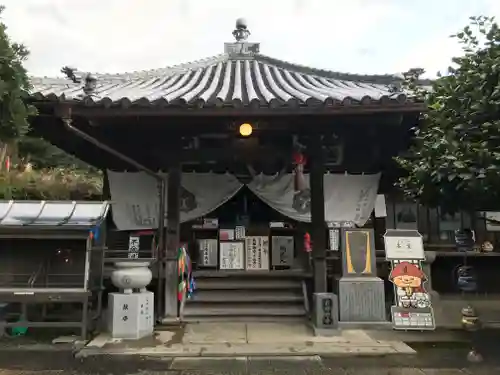 出釋迦寺の本殿