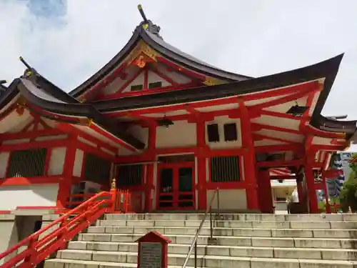 花園神社の本殿・本堂