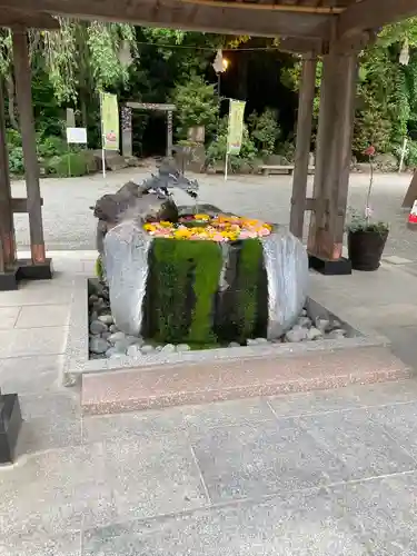 出雲大社相模分祠の手水舎