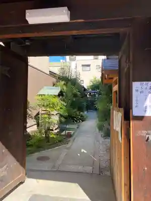 本光寺の山門・神門