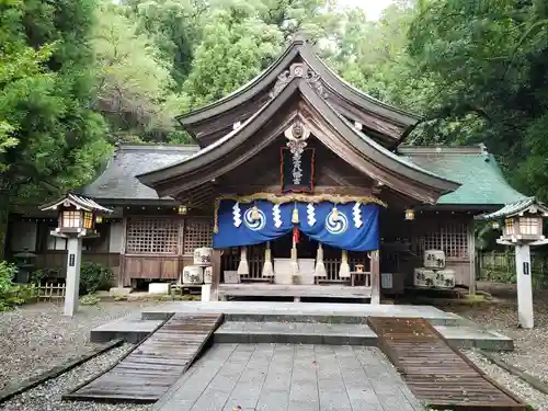 若宮八幡宮の本殿