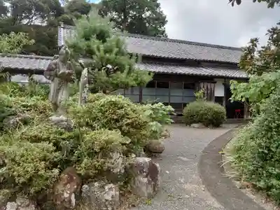 小夜の中山久延寺の本殿・本堂