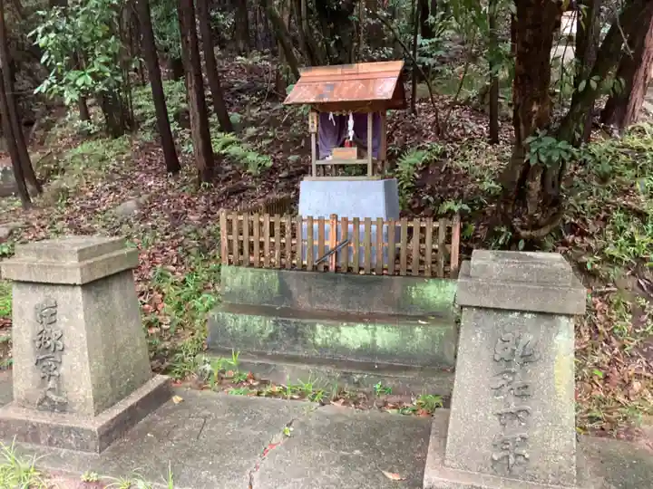生石八幡神社の末社・摂社