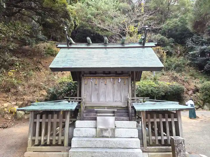 宮地嶽神社の末社・摂社