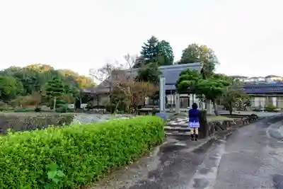中川寺の山門・神門