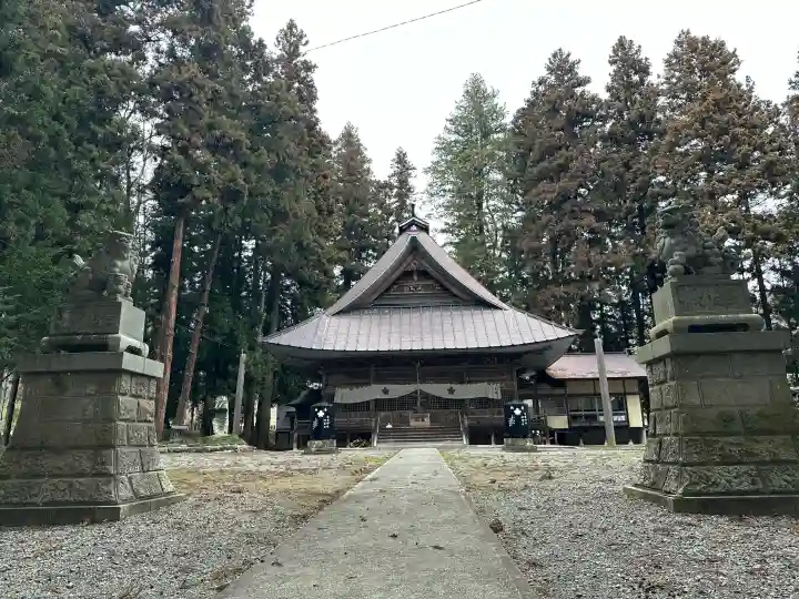 七二会守田神社の{uncategorized: "未分類", other: "その他", undefined: "問題あり", building: "その他建物", grave: "お墓", sacred_gate: "鳥居", guardian: "狛犬", statue: "像", buddha: "仏像", history: "歴史", nature: "自然", garden: "庭園", animal: "動物", pagoda: "塔", temizu: "手水舎", mountain_gate: "山門・神門", sanctuary: "本殿・本堂", subordinate: "末社・摂社", art: "芸術", scenery: "景色", jizo: "地蔵", ema: "絵馬", goshuin: "御朱印", omikuji: "おみくじ", items: "授与品その他", amulet: "お守り", goshuincho: "御朱印帳", eats: "食事", festival: "お祭り", votive_dance: "神楽", shichigosan: "七五三参", wedding: "結婚式", experience: "体験その他", initially: "初詣", around: "周辺", anti_infection: "感染症対策"}