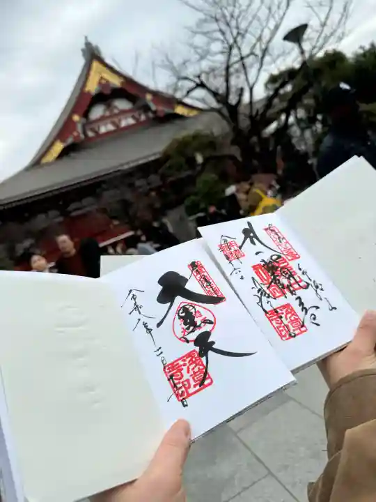 浅草寺の{uncategorized: "未分類", other: "その他", undefined: "問題あり", building: "その他建物", grave: "お墓", sacred_gate: "鳥居", guardian: "狛犬", statue: "像", buddha: "仏像", history: "歴史", nature: "自然", garden: "庭園", animal: "動物", pagoda: "塔", temizu: "手水舎", mountain_gate: "山門・神門", sanctuary: "本殿・本堂", subordinate: "末社・摂社", art: "芸術", scenery: "景色", jizo: "地蔵", ema: "絵馬", goshuin: "御朱印", omikuji: "おみくじ", items: "授与品その他", amulet: "お守り", goshuincho: "御朱印帳", eats: "食事", festival: "お祭り", votive_dance: "神楽", shichigosan: "七五三参", wedding: "結婚式", experience: "体験その他", initially: "初詣", around: "周辺", anti_infection: "感染症対策"}