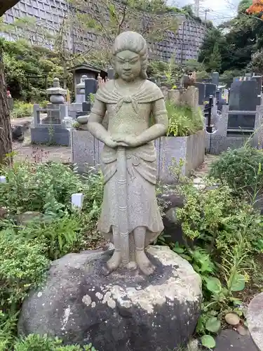 青蓮寺の像