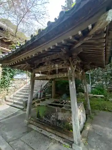 宝厳寺の{uncategorized: "未分類", other: "その他", undefined: "問題あり", building: "その他建物", grave: "お墓", sacred_gate: "鳥居", guardian: "狛犬", statue: "像", buddha: "仏像", history: "歴史", nature: "自然", garden: "庭園", animal: "動物", pagoda: "塔", temizu: "手水舎", mountain_gate: "山門・神門", sanctuary: "本殿・本堂", subordinate: "末社・摂社", art: "芸術", scenery: "景色", jizo: "地蔵", ema: "絵馬", goshuin: "御朱印", omikuji: "おみくじ", items: "授与品その他", amulet: "お守り", goshuincho: "御朱印帳", eats: "食事", festival: "お祭り", votive_dance: "神楽", shichigosan: "七五三参", wedding: "結婚式", experience: "体験その他", initially: "初詣", around: "周辺", anti_infection: "感染症対策"}