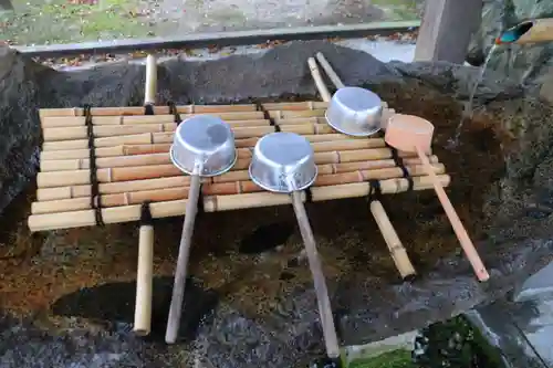 安積國造神社の手水舎